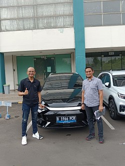 Serah terima BYD M6 7 Seater KOKAR Wika Gedung