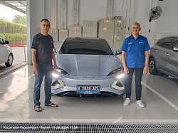 Serah terima BYD seal performance mr E